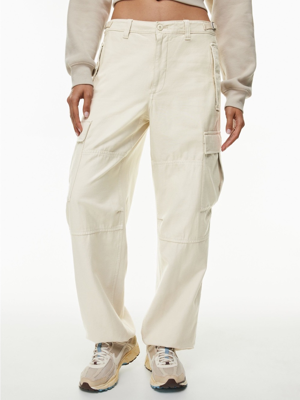 Aritzia TNA Cream/Off-White Supply Cargo Pants size 6 - 100% cotton